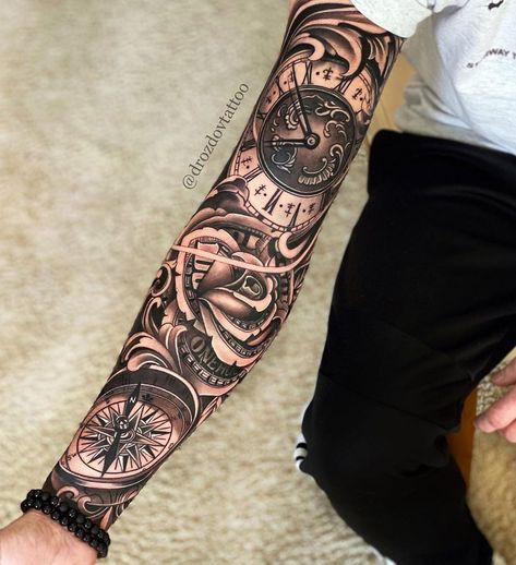 Compass, dollar rose and clock, men’s full sleeve by Vladimir Drozdov, a travelling artist. Nice Sleeve Tattoo For Men, Cool Sleeve Tattoos For Guys, Tato Mata, Tattoos Arm Mann, Clock Tattoo Sleeve, Tattoo Ideas Sleeve, Money Rose Tattoo, Voll Arm-tattoos, Tattoo Sleeve Ideas