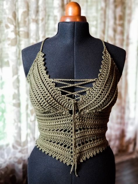 "Casual Crochets Tops for Everyday Wear"
https://youtu.be/xdrXo5c6PIw?si=nWzeFoldy6yenrIc Crochet Mignon, Mode Crochet, Earthy Outfits, Estilo Hippie, Crochet Clothing And Accessories, Crochet Fashion Patterns, Crochet Crop, Crochet Shirt, Inner Circle