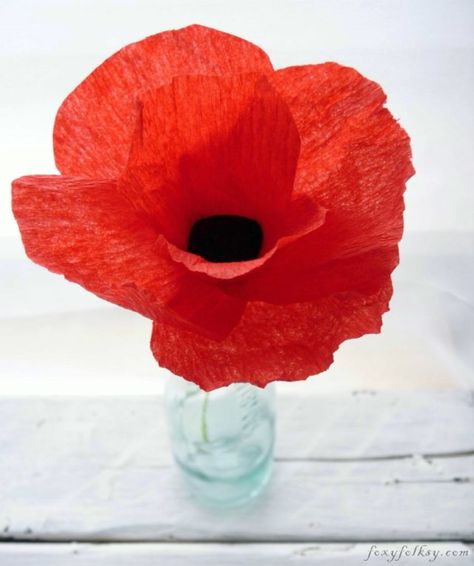 Tissue Paper Poppies How To Make, Paper Poppies, Flowers Poppies, Poppy Craft, Diy Fleur, Make Paper Flowers, Diy Jul, Making A Bouquet, How To Make Paper Flowers