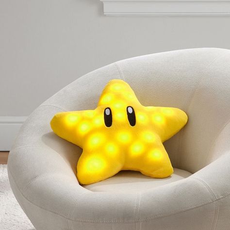 Mario Inspired Bedroom, Nintendo Room Decor, Mario Room Decor, Pokemon House, Red Playroom, Mario Bros Room, Hedgehog Room, Nintendo Room, Mario Room