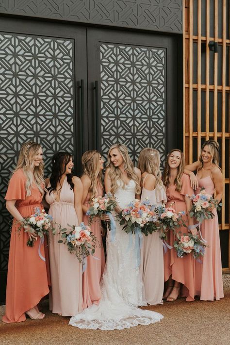 These bridesmaids looked stunning in mismatched pink and coral dresses at this desert wedding | Image by Kayla Fisher Photography Pink Bridesmaid Dresses Mismatched, Peach Wedding Theme, Coral Dresses, Mix Match Bridesmaids, Peach Bridesmaid, Peach Bridesmaid Dresses, Coral Bridesmaid, Coral Bridesmaid Dresses, Wedding Image