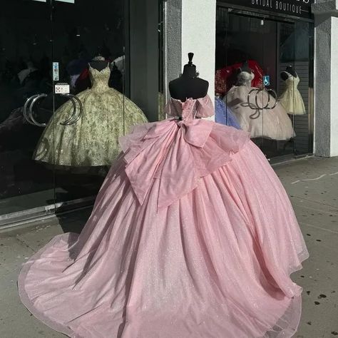 Pink Sweet 16 Dress, Ball Gown Off Shoulder, Gown Off Shoulder, Xv Dresses, Quinceanera Themes Dresses, Quinceañera Ideas, Sweet 16 Dress, Quinceñera Dresses, Celebrity Party