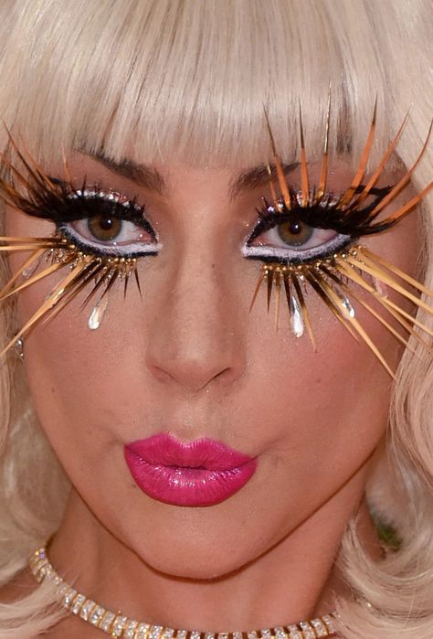 Gaga Iconic Looks, Lady Gaga Iconic Looks, Lady Gaga Aesthetic, Nose Prosthetic, Gaga Aesthetic, Iconic Makeup Looks, Lady Gaga Halloween, Met Gala Makeup, Lady Gaga Met Gala