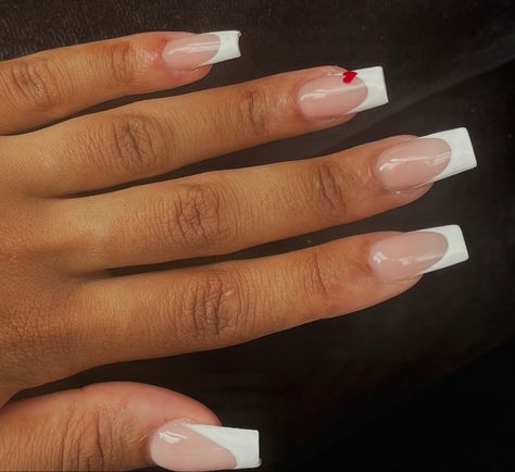 Actylic french tip nails aesthetic inspo inspiration natural nails with a cute hart nails u need nails inspo French Tip With Letter, French Tip Nails With Letter, Nails With Letter A Initial, French Tips With Initial, White French Tip Nails Square, French Tips Square, White Tip Acrylic Nails, French Fade Nails, Holiday Acrylic Nails