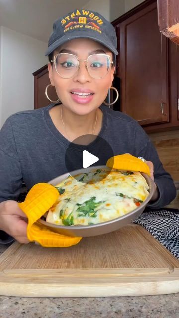 Elena JoyfullyKeto on Instagram: "Say YUM if you would eat this tortilla quiche bake. 🥧  You need:   Low carb tortilla  3 eggs 1/2 cup cottage cheese  Veggies of choice (2 slices tomatoes, chopped, and 1/2 cup spinach) 1/2 cup shredded mozzarella.   How ti make it:  Place a tortilla in a pie plate (butter the bottom if you like it extra crispy). Put the eggs and cottage cheese in tortilla, season with salt and pepper to taste and blend with the fork. (For extra creamy quiche blend the eggs and cottage cheese with a splash of creme before adding to the dish). Top with veggies and cheese and and bake at 350 for 20-25 min.   Do the “juggle” test (not suppose to juggle 😝) and enjoy!   #Quiche #breakfastidea #lowcarblife #keto #lowcarb" Creamy Quiche, Eggs And Cottage Cheese, Tortilla Quiche, Tortilla Bake, Queso Cottage, Cottage Cheese Eggs, Breakfast Yummy, Bread Muffins, Cottage Cheese Recipes