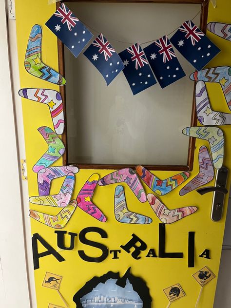 Australia Door Decorations, Australia Themed Classroom, Australia Bulletin Board, Australia Classroom Decor, Australia Decor, Australia Fun Facts, Australia For Kids, Australia School, Door Classroom