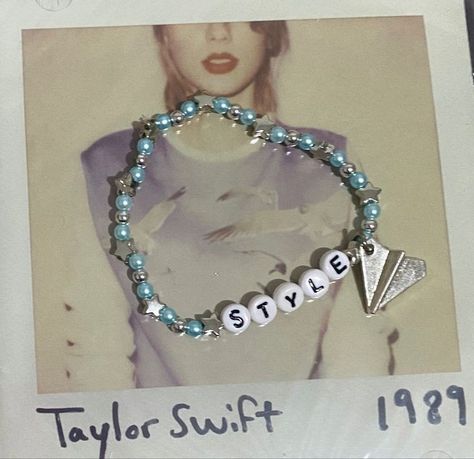 Out Of The Woods Bracelet Taylor Swift, Cornelia Street Taylor Swift Bracelet, Willow Friendship Bracelet Taylor Swift, Unhinged Friendship Bracelets Taylor Swift, 1989 Taylor Swift Bracelet Ideas, 1989 Friendship Bracelet Ideas, Out Of The Woods Taylor Swift, 1989 Taylor Swift Bracelet, 1989 Friendship Bracelet