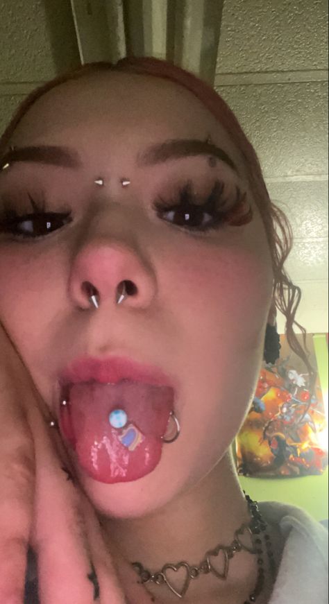 Percinings Face, Cool Tounge Piercing, Piercing Ideas Tongue, Tongue Ring Aesthetic, Tounge Piercings Aesthetic, Cheek Bone Piercing, Face Peircing, Cute Piercings Ideas Unique, Piercing Myself