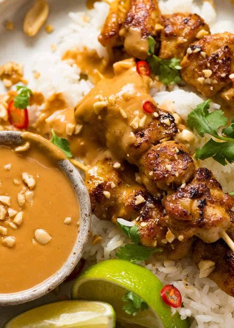 Peanut Satay Chicken, Thai Satay, Best Grilled Chicken Marinade, Chicken Satay With Peanut Sauce, Peanut Satay, Thai Chicken Satay, Sauce Satay, Satay Chicken, Grilled Chicken Marinade