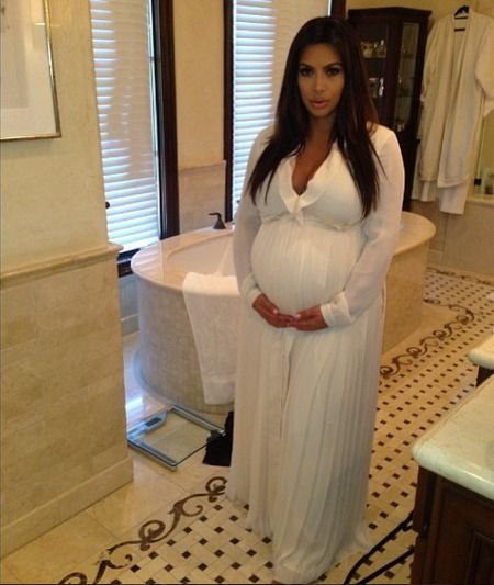 Kim Kardashian White Grecian Dress, Instagram Popularity, Kim Kardashian Pregnant, Celebrity Baby Showers, Bump Pics, Kourtney Kardashian Instagram, Pink Safari, Dressed In White, Grecian Dress