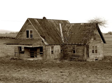 Christmas Meditation, Fitness Pictures, Old Abandoned Buildings, Meditation Rooms, Old Abandoned Houses, Spell Books, Norse Symbols, Dark Angels, Lotus Mandala