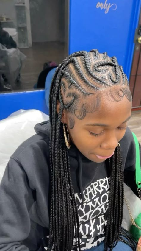 Braids For Widows Peak, Fulani Braids With A Heart, Heart Fulani Braids Hairstyles, Fulani Braids With Heart Design, Heart Fulani Braids, Funlaini Braids, Medium Fulani Braids, Braids Length, Feed Ins