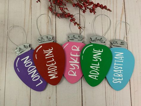 Bulb Ornaments Diy Ideas, Ornaments Diy Ideas, Ideas For Christmas Crafts, Tiny Ornaments, Bulb Ornaments, Christmas Ornaments Personalized, Light Bulb Ornaments, Christmas Light Ornament, Ornaments Personalized