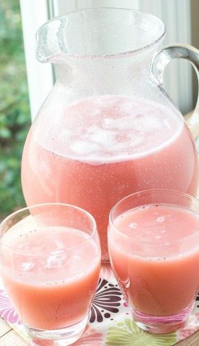 Frozen Pink Lemonade Punch, Easy Baby Shower Food Ideas, Pizza Macaroni, Princess Punch, Slush Punch, Pink Punch Recipes, Aurora Party, Shower Punch, Glace Fruit