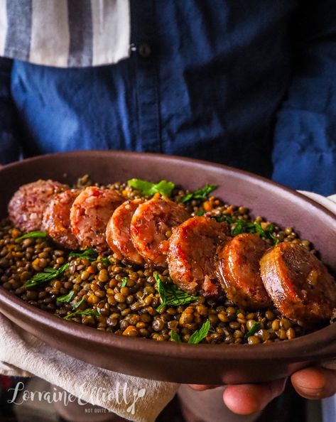 New years Cotechino With Lentils @ Not Quite Nigella Italian New Years Eve Traditions, Italian New Years Eve Dinner, New Years Eve Food Ideas Dinners, New Years Eve Food Ideas, Dinner Sides Recipes, Lentils And Sausage, Italian Christmas Recipes, Pork Rind, New Years Eve Food