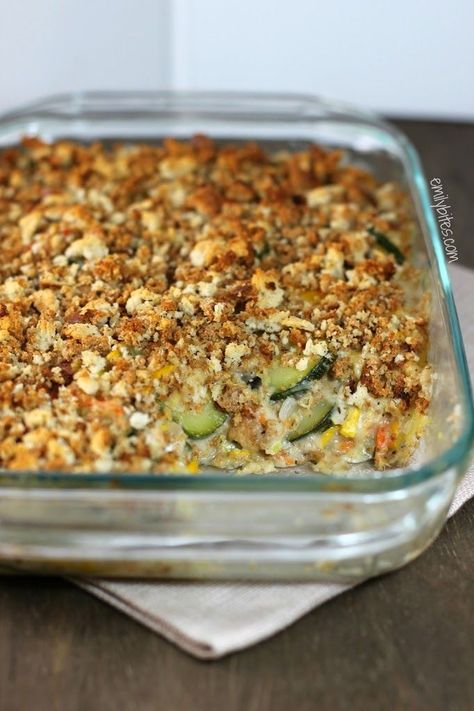 This Zucchini Casserole will change the way you eat vegetables! Creamy and delicious with a crunchy topping for just 128 calories or 3 Weight Watchers points per serving! www.emilybites.com #healthy Weight Watchers Casserole, Emily Bites, Zucchini Casserole Recipes, Zucchini Casserole, Squash Recipes, Zucchini Recipes, Ww Recipes, Veggie Dishes, Casserole Dish