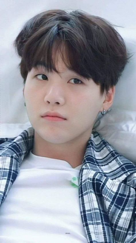 Min Yoongi Wallpaper, Bts Ff, Yoongi Marry Me, Suga Bts Swag, Eun Woo Astro, Suga Min Yoongi, Min Yoongi Bts, Suga Agust D, Suga Yoongi