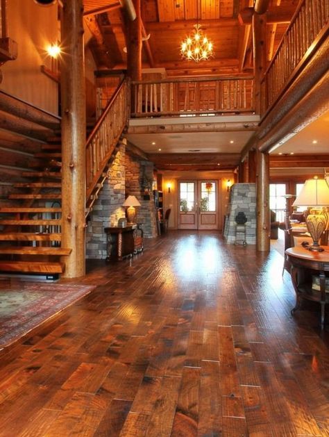 Log Homes | 😍😍 | Facebook Huge Log Cabin Homes, Log Houses Exterior, Log House Exterior, Log Home Interior, Timber Logs, Log House, Country Homes, Log Cabin Homes, Manifestation Board