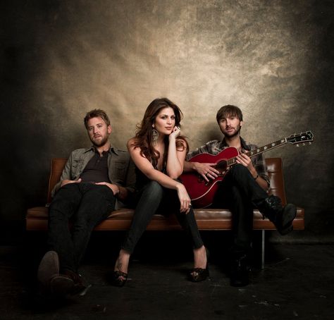 NEWS: The country-pop trio, Lady Antebellum, are currently preparing for their “Take Me Downtown Tour.” The group is in rehearsals for the tour now and we have a behind-the-scenes video to share. You can check out the video and their upcoming tour dates at http://digtb.us/LADYANTEBELLUM Charles Kelley, Music Photoshoot, Band Photoshoot, Musician Photography, Country Bands, Lady Antebellum, Lady A, Country Pop, Tour Bus