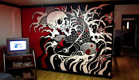 Freehand Skull & Koi Fish Mural - So about a month ago I started an apprentice position at a tattoo shop, so here's my contribution to attract business! Tattoo Shop Wall Art, Koi Fish Mural, Tattoo Room Ideas, Tattoo Studio Decor, Tattoo Mural, Mural Tattoo, Fish Mural, Tattoo Room, Tattoo Shop Interior