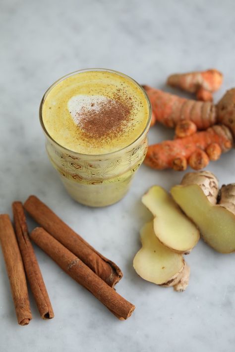 This healing golden milk made with Healthy Chef Turmeric Latte is the perfect nourishing blend to boost your immune system. Laced with spices such as turmeric and ground ginger, this spicy blend makes the most grounding and nourishing drink for morning, afternoon or evening. Turmeric Latte Recipe, Golden Milk Recipe, Turmeric Milk, Banana Oatmeal Cookies, Turmeric Latte, Healing Recipes, Golden Milk, Boost Your Immune System, Banana Oatmeal