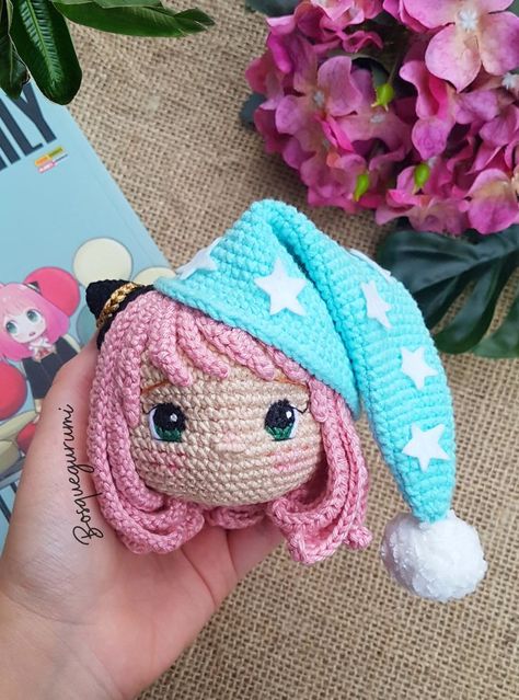 Anya Forger in pajamas inspired amigurumi. Pattern coming soon! #SpyxFamily #anyaforger #SpyxFamilyfanart #anyaforgerfanart Crochet Anya Forger, Anya Crochet, Anime Crochet, Pajamas Pattern, Disney Crochet Patterns, Anime Bag, Easy Crochet Animals, Crochet Fairy, Crochet Eyes