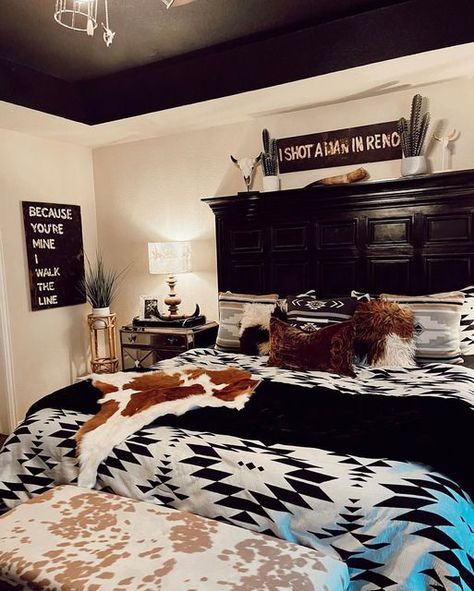 Paseo Road | Rustic Bedding on Instagram: "Sleep like a boho queen and drift off into slumber so deep, you won't hear the train a-comin' in @boho_mo1987's cozy rustic oasis.  Want to steal this look and experience the ultimate comfort? Here's what's on her bed:  - Amelia Aztec Comforter Set - Stella Quilt in King Black - Stella Boot Stitch Faux Silk Velvet Lumbar Pillow  #westernhome #westernbedroom #rusticdecor #rusticbedroom #bedroommakeover #bedroomideas" Aztec Comforter, Aztec Bedding, Velvet Lumbar Pillow, Country Bedroom Decor, Western Bedroom Decor, Western Rooms, Boho Queen, Bed Ensemble, Western Bedroom