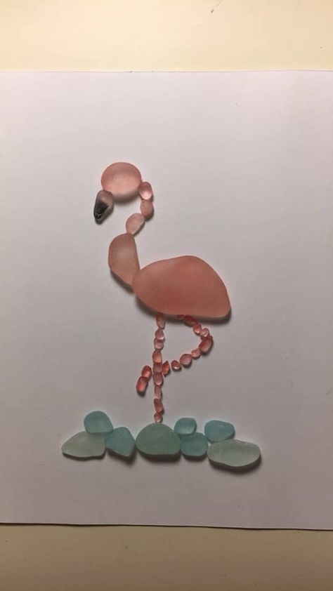 Flamingo Sea Glass Art, Sea Glass Seahorse, Sea Glass Flamingo, Sea Glass Diy, Sea Glass Artwork, Sea Glass Art Diy, Sea Glass Art Projects, Beach Glass Crafts, Painted Driftwood