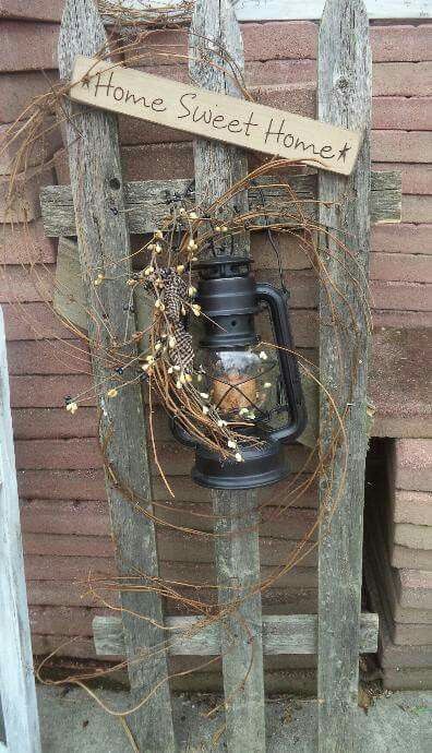 Balkon Decor, Deco Champetre, Barn Wood Projects, Primitive Homes, Decor Ikea, Outdoor Crafts, Fence Decor, Primitive Crafts, Country Crafts