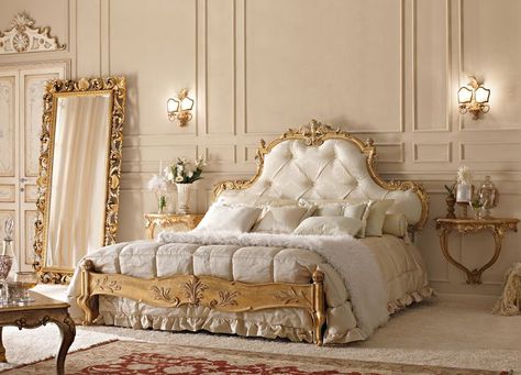 Classic Bedroom Furniture, Country Bedrooms, French Style Bedroom, Hiasan Bilik Tidur, Luxury Bedroom Decor, Luxury Italian Furniture, Bed King, King Size Bedding Sets, White Bed