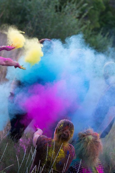 Paint Throwing, Powder Photography, Mini Festival, Mermaid Pool Parties, Holi Powder, Color Wars, Paint Photography, Powder Paint, Action Shots