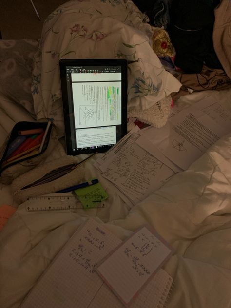 studying in bed is my fav activity 😍  #aesthetic Mogging Aesthetic, Study On Bed Aesthetic, Books On Studying, Study In Bed Aesthetic, Bed Study Aesthetic, Studying At Home Aesthetic, Studying In Bed Aesthetic, People Studying Aesthetic, Online Study Aesthetic