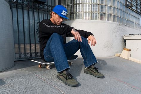 Anthony Van Engelen and Vans Release Holiday 2019 Pro Collection #daily #news #hypebeast #mux #muxjasper #fivedoubleues Anthony Van Engelen, Roller Skate, Skate Park, Leather Vest, Daily News, Layering Pieces, Cold Weather, Parka, Skateboard