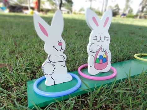 Easter Picnic Party Ideas – Party Ideas Diy Picnic Basket Ideas, Easter Game Ideas, Easter Treats Ideas, Easter Picnic Ideas, Elderly Games, Outdoor Easter Party, Picnic Party Ideas, Easter Picnic, Fun Easter Treats