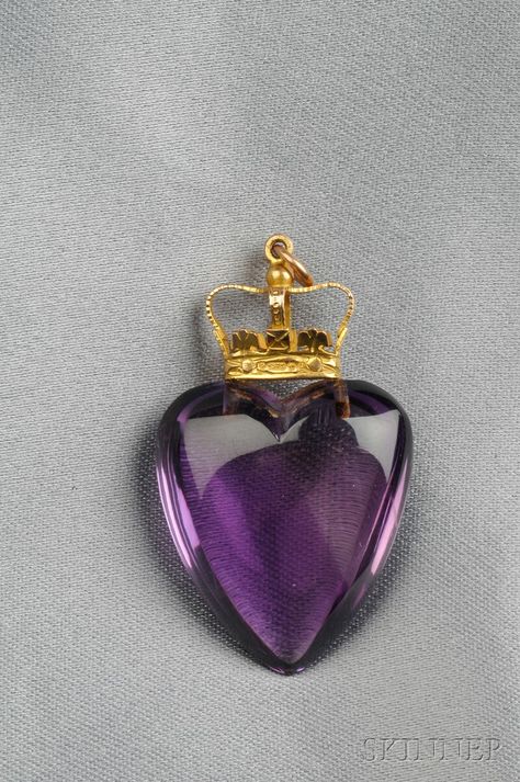 9kt Gold and Amethyst Heart Pendant Animated Heart Gif, Animated Heart, Purple Stuff, Purple Hearts, Heart Gif, Wedding Showers, Amethyst Heart, Purple Gems, Purple Reign