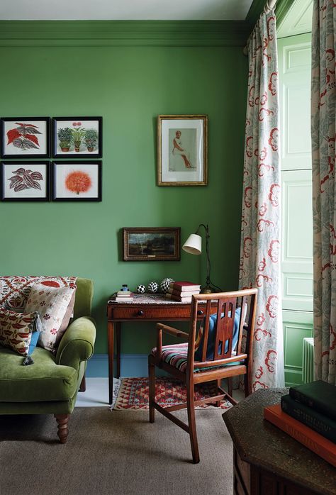 A writer’s flat in Edinburgh decorated by Susan Deliss | House & Garden Susan Deliss, Ercol Chair, Small Sectional Sofa, Green Walls, Art And Craft Design, Kitchens And Bedrooms, Design Del Prodotto, Green Rooms, House Garden