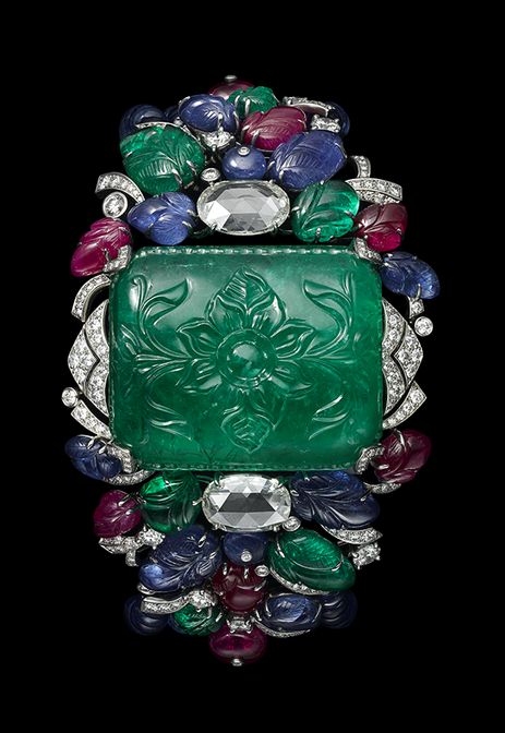 Christie’s n’ Cartier. Ice Ice baby. | sarajapanwalla Carved Stone Jewelry, History Exhibition, Carved Emerald, Ruby And Diamond Necklace, Cartier Jewelry, Tutti Frutti, Fabulous Jewelry, Emerald Jewelry, Fantasy Jewelry