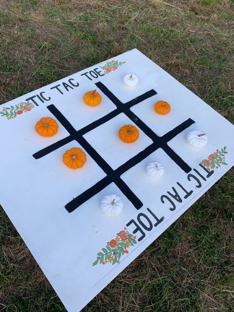 Fall Party Yard Games, Pumpkin Tic Tac Toe Game, Fall Backyard Party Games, Fall Activities For Kids Elementary School, Fall Tic Tac Toe, Fall Festival School Games, Fall Fest Ideas For School, Fall Fest Booth Ideas, Halloween Carnival Ideas Decorations