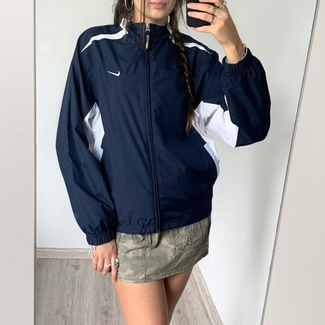 nike vintage 00’s navy white zip track jacket true... - Depop Nike Vintage Track Jacket, Nike Jacket Women Outfit, Vintage Nike Zip Up Hoodie, Navy Windbreaker Outfit, Track Jacket Outfit Woman, Nike Track Jacket Outfit, Adidas Track Jacket Outfit Street Style, Vintage Nike Track Pants Outfit, Vintage Nike Jacket Outfit