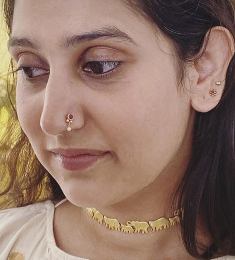 Indian Piercing Ear, Nose Ring Aesthetic Stud, Nose Pin Designs Gold, Nose Pin Gold, Nose Ring Designs, Nose Jewels, Rings To Make, Engagement Saree, Nose Ring Jewelry