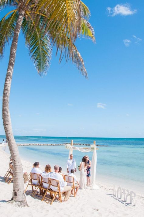 The Ultimate Guide to Planning a Key West Destination Wedding – Key West Weddings and Events Casa Marina Key West, Outdoor Beach Wedding, Wedding Vow Renewal Ceremony, Do It Yourself Wedding, Key West Beaches, Key West Resorts, Florida Keys Wedding, Key West Wedding, Historic Wedding