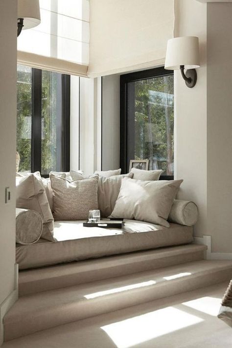 Reading Nook Aesthetic, Reading Lounge, Clean Minimalist Aesthetic, Reading Nook Ideas, Minimalist Living Room Ideas, Reading Space, Living Room Minimalist, Room Minimalist, Relaxing Space