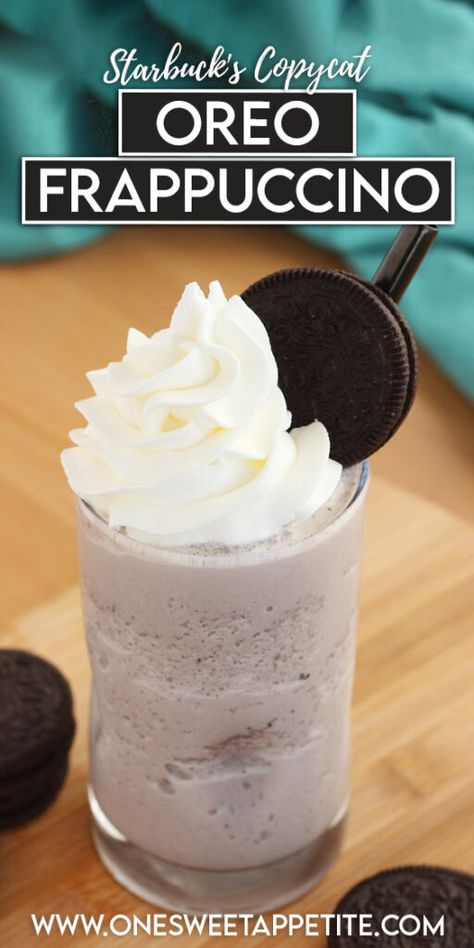 Oreo Frappe Recipe, Oreo Frappuccino Recipe, Cookies And Cream Frappuccino, Strawberry Frappuccino Recipe, Starbucks Ice Cream, Vanilla Bean Frappuccino Recipe, Copycat Drinks, Oreo Frappuccino, Caramel Apple Cider Recipe