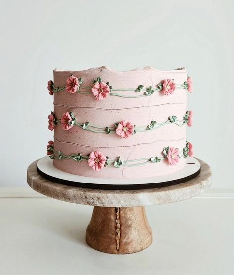 Floral Cake Design, Fresh Flower Cake, Simple Cake Designs, Mini Cakes Birthday, Creative Cake Decorating, Creative Birthday Cakes, Simple Birthday Cake, Easy Cake Decorating, Special Cake