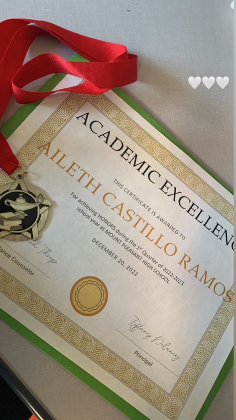 Award Aesthetic School, With Honors Certificate Aesthetic, Straight A Student Aesthetic Wallpaper, Academy Awards Aesthetic, Diploma Aesthetic, Winner Aesthetic, Achievement Certificate, Academic Awards, Graduation Certificate