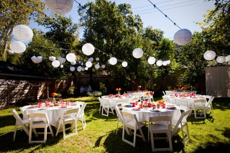 Outside Wedding Decorations, Wedding Reception On A Budget, Alternative Wedding Venue, Backyard Party Decorations, Backyard Graduation Party, Backyard Wedding Decorations, Diy Backyard Wedding, Small Backyard Wedding, Wedding Backyard Reception