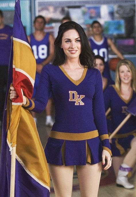 Ashanti 2000's, Megan Fox Jennifer's Body, Jennifer’s Body, Famous Cheerleaders, Cheerleader Halloween, Cheerleader Halloween Costume, Cheer Costumes, Cheerleader Outfit, Fox Costume