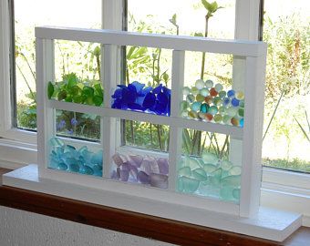 Sea Glass Display, Beach Glass Crafts, Glass Window Art, Glass Art Projects, Beach Glass Art, Sea Glass Crafts, Sea Pottery, Glass Display, Crushed Glass