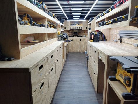 Carpenter Trailer Setup, Cargo Trailer Workshop, Tool Trailer Ideas, Contractor Trailer Organization, Construction Trailer Setup, Trailer Workshop, Trailer Shelving, Construction Trailer, Work Truck Storage