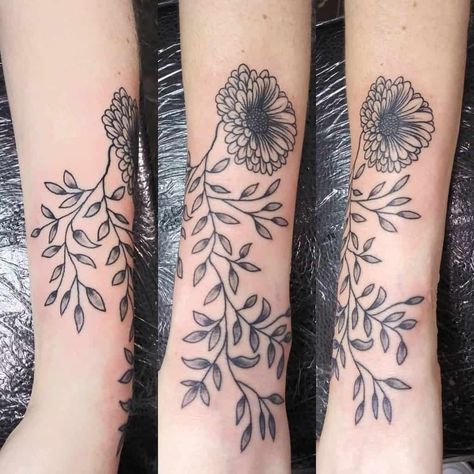 Poppy And Aster Tattoo, September Tattoo, Aster Flower Tattoo, Aster Tattoo, Aster Flower Tattoos, Name Flower Tattoo, Floral Arm Tattoo, Tattoo 2023, Flower Tattoo Ideas